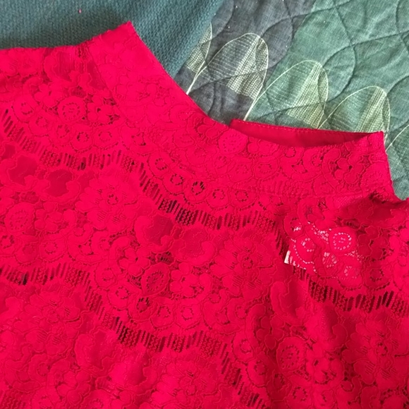 NWT NY&C Magenta Bell-sleeve Lace Blouse Sz M - Picture 2 of 6